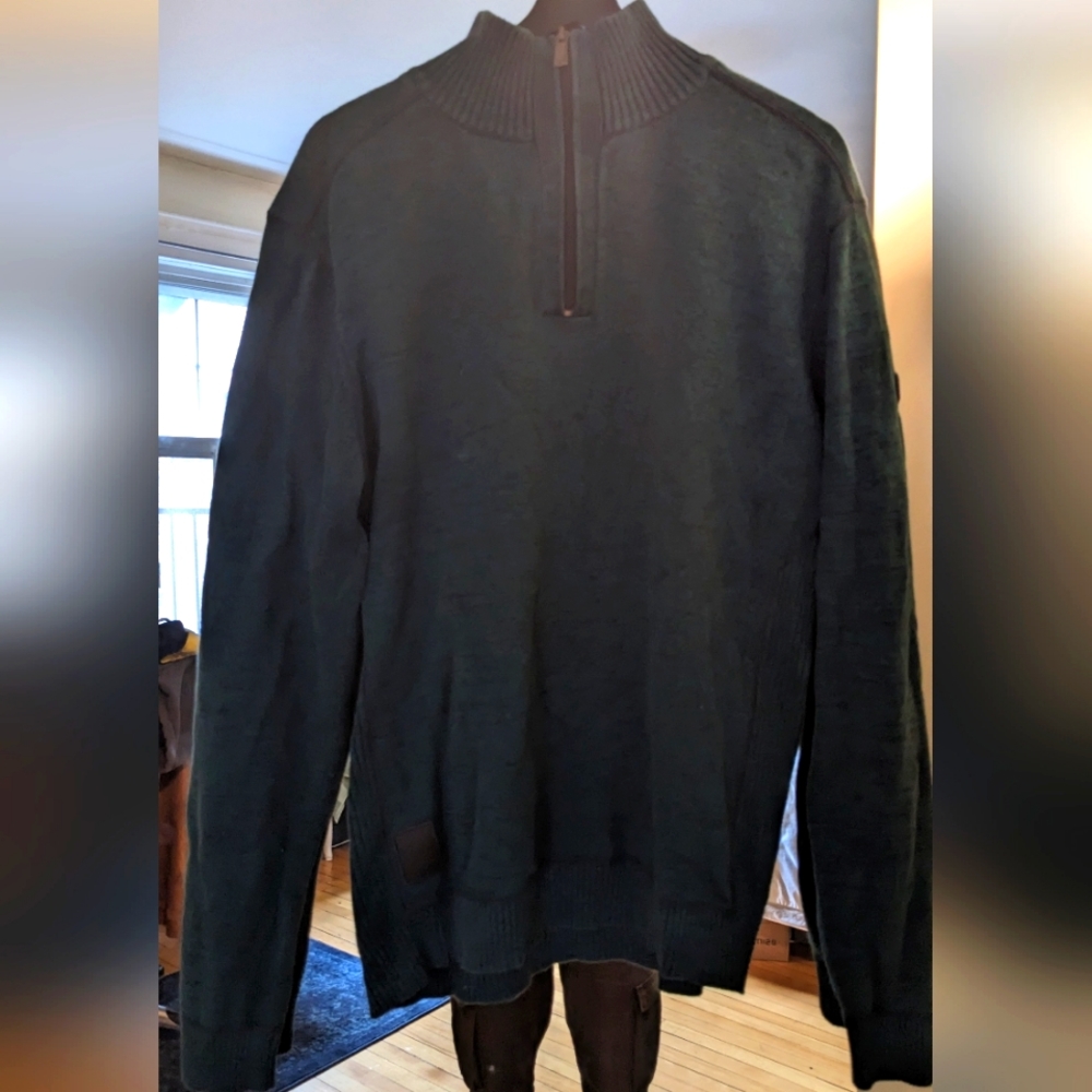 Point zero black label sweater size M green/blue color